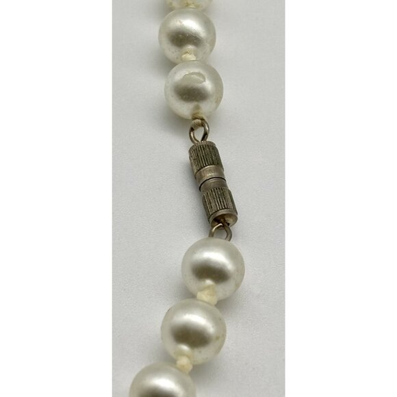 Lot of 2 Vintage Faux Pearl Necklaces Monet and Unbranded 5mm and 8mm Faux Pearl - Picture 6 of 10